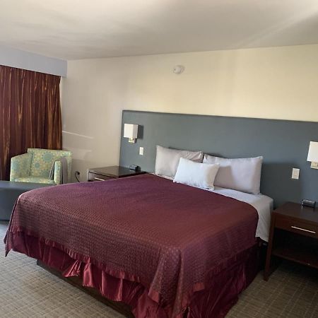 Ramada By Wyndham Holtville Esterno foto