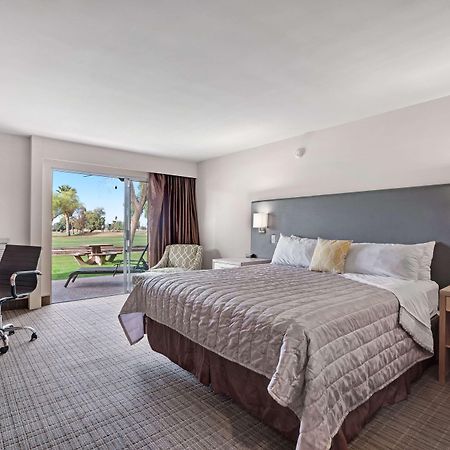 Ramada By Wyndham Holtville Esterno foto