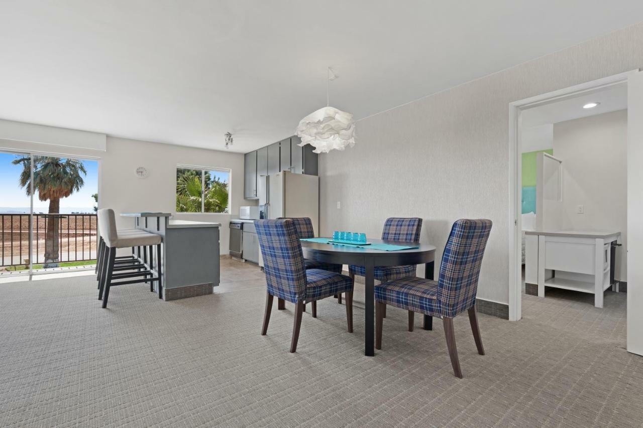 Ramada By Wyndham Holtville Esterno foto
