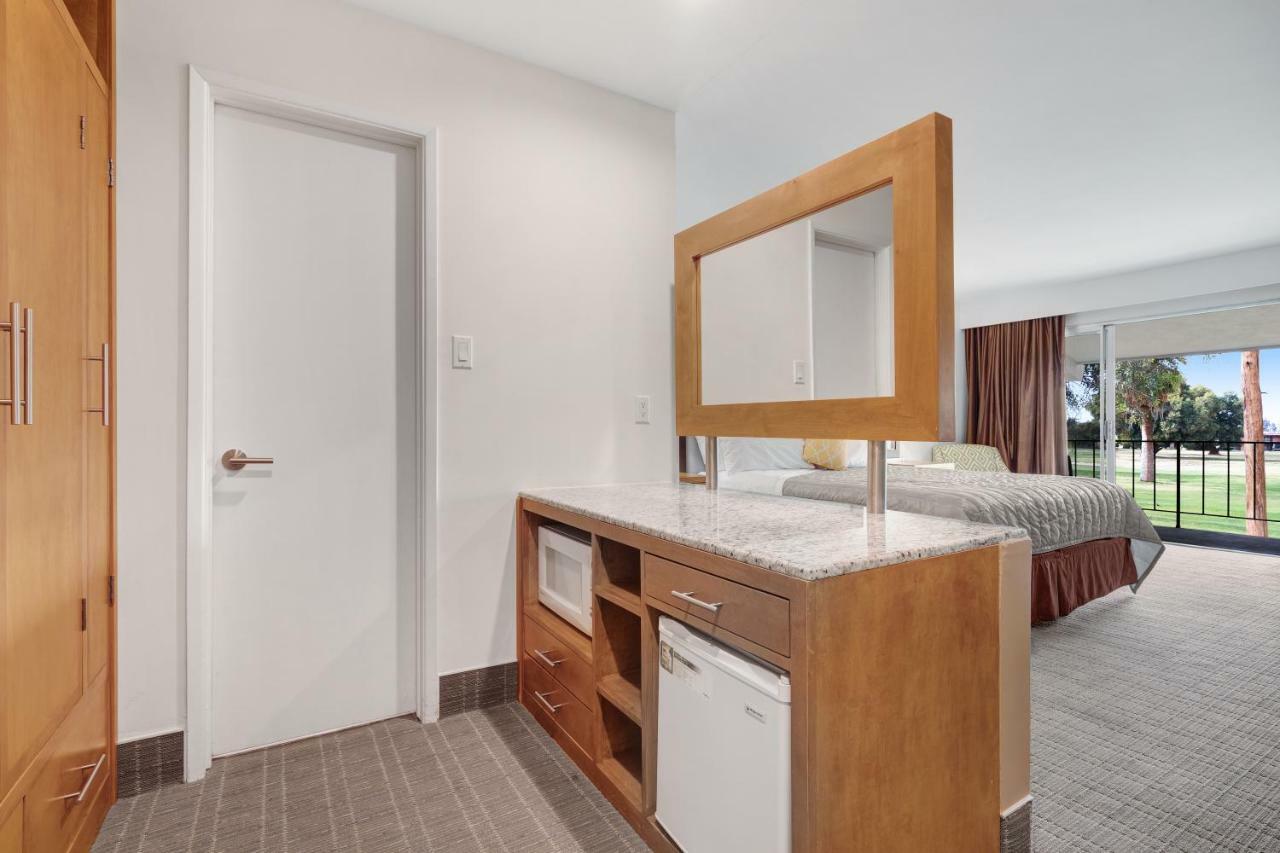 Ramada By Wyndham Holtville Esterno foto