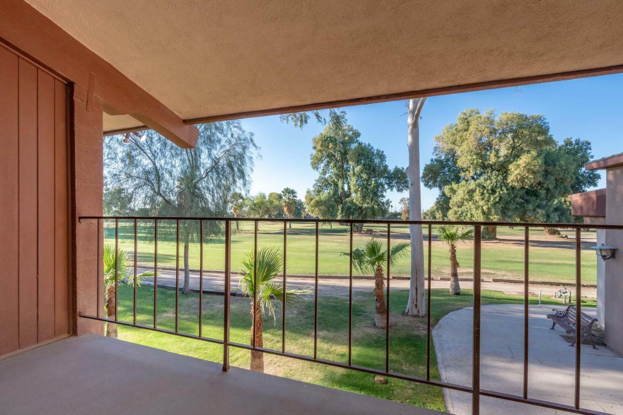 Ramada By Wyndham Holtville Esterno foto