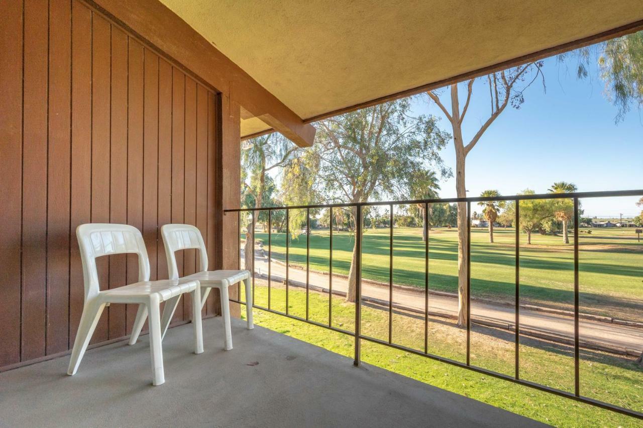 Ramada By Wyndham Holtville Esterno foto