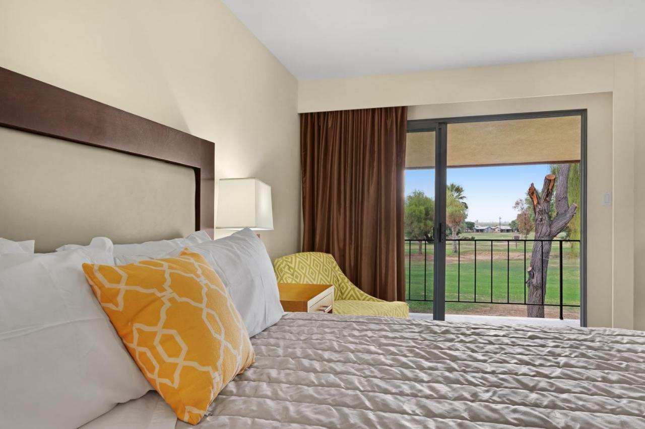 Ramada By Wyndham Holtville Esterno foto