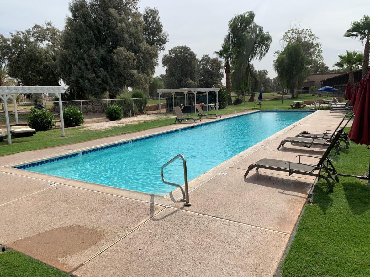 Ramada By Wyndham Holtville Esterno foto